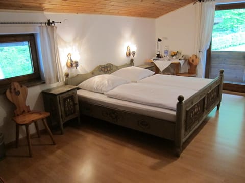 Waldgasthof Pension Baodwirt Bed and Breakfast in Rosenheim