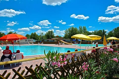 Campeggio del Garda Camping /
Complejo de autocaravanas in Peschiera del Garda