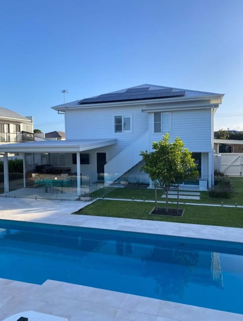 Property building, Pool view, Swimming pool