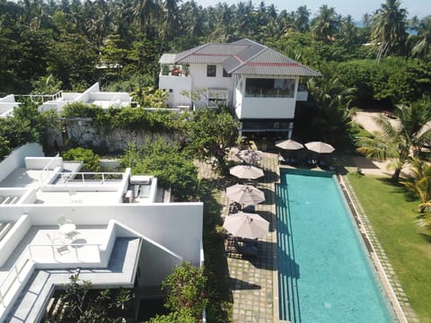 Calamansi Cove Villas Hotel in Southern Province