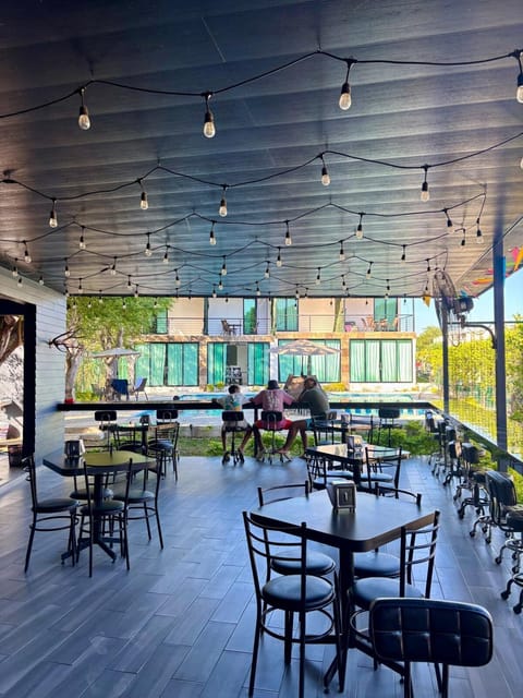 Restaurant/places to eat