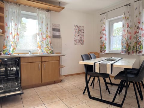 Ferienwohnung Krabbe 1 in Bensersiel mit Garten & Terrasse Apartment in Esens