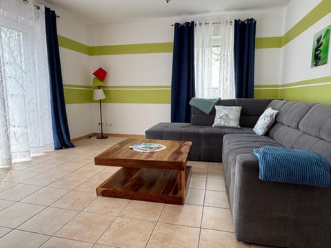 Ferienwohnung Krabbe 1 in Bensersiel mit Garten & Terrasse Apartment in Esens