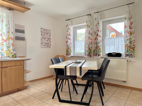 Ferienwohnung Krabbe 1 in Bensersiel mit Garten & Terrasse Apartment in Esens