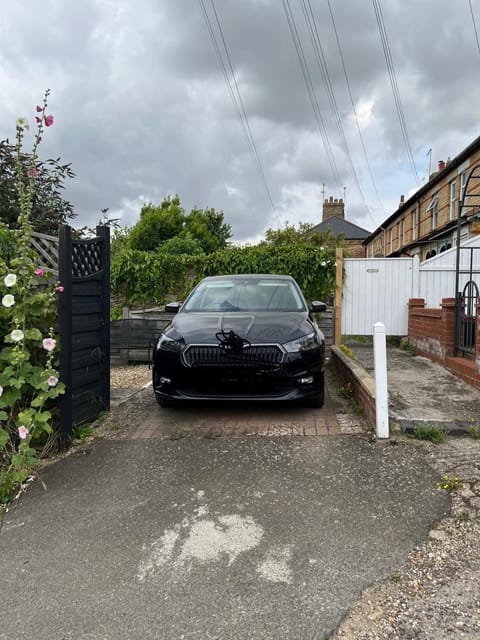 Street view, Parking