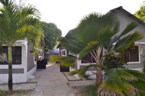 TOTOTO Villas Malindi Bed and Breakfast in Malindi