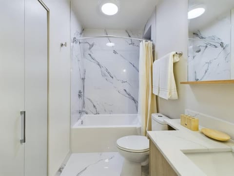 The Velvet Jazz Haus Apartment in Chicago