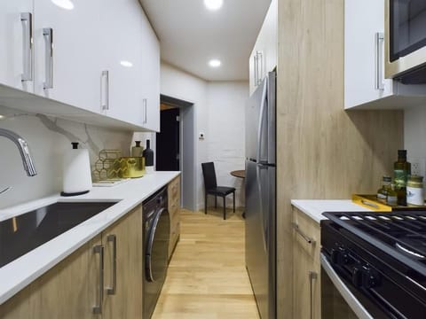 The Velvet Jazz Haus Apartment in Chicago