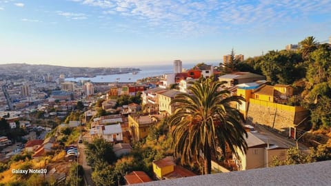 Exclusive 5P Family Apartment with ocean views Apartment in Valparaiso