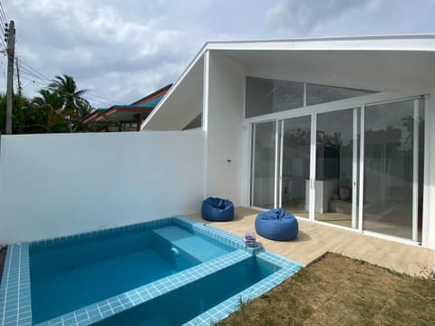 Patio, Day, Garden, Pool view, Swimming pool