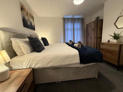 Luxurious home Etihad & Cooplive Apartment in Manchester