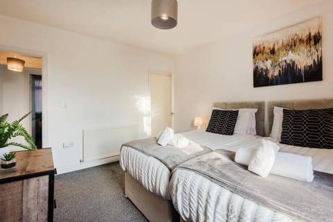 Luxurious home Etihad & Cooplive with free parking Apartment in Manchester