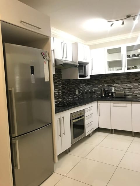 Luxurious 1 Bedroom Flat No 1 in Windhoek Apartment in Windhoek