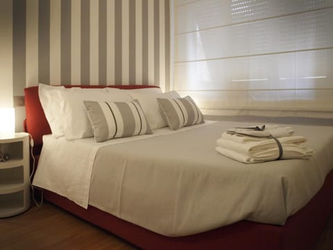 Bed, Photo of the whole room