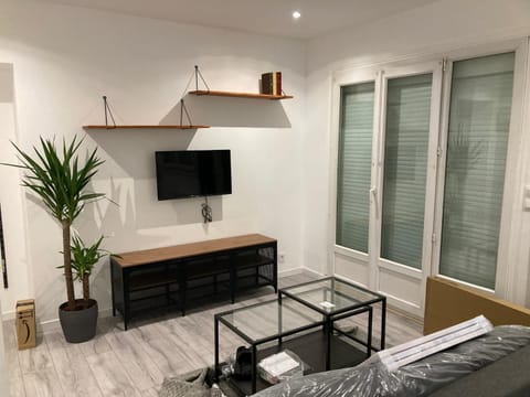 Studio lumineux Gagny - 2min du RER Apartamento in Gagny