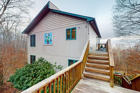 Charter Hills Retreat House in Beech Mountain