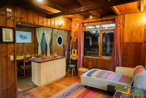 Hostal La Tetera Bed and Breakfast in Pucon