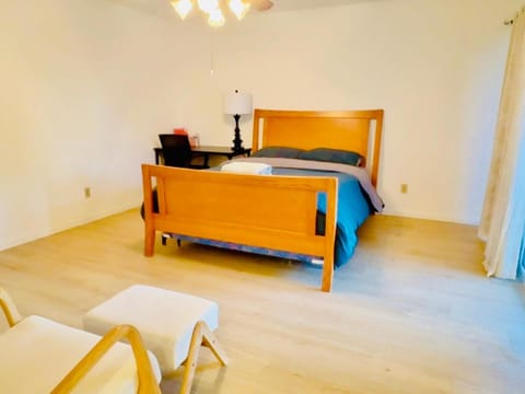 1b1b Private and quiet sun roomA Vacation rental in Rancho Cucamonga