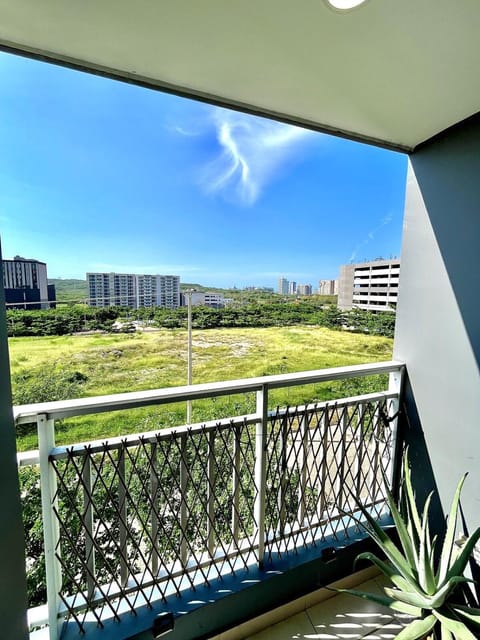 Natural landscape, View (from property/room), Balcony/Terrace