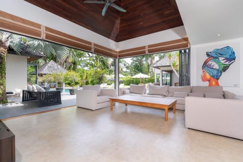 Living room, Seating area, Garden view