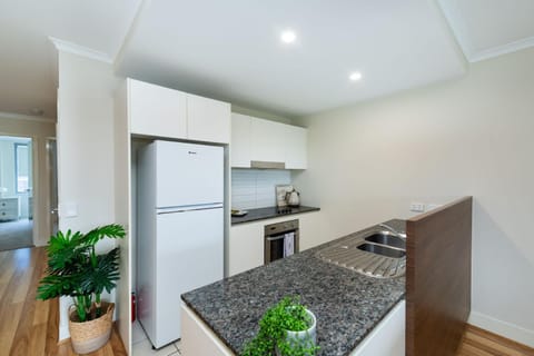 Avenue 16 Apartment in Canberra