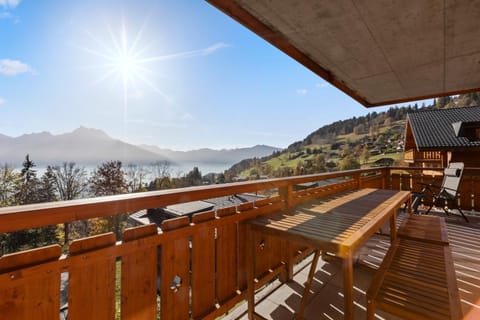 View (from property/room), Balcony/Terrace, Mountain view