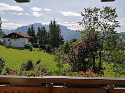 Balcony/Terrace, Garden view, Mountain view