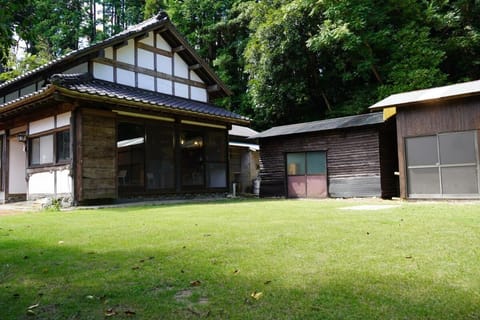 民泊Tsubaki House Apartment in Fukuoka