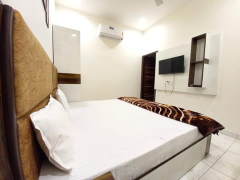 Hotel KG Residency Hotel in Ludhiana