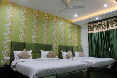 Red Leaf Hotels Hotel in Chandigarh