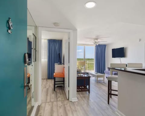 The Andros - Sunrise Suites Apartment in Key West