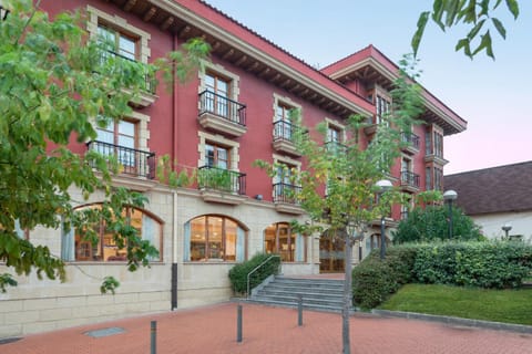 Property building, Facade/entrance