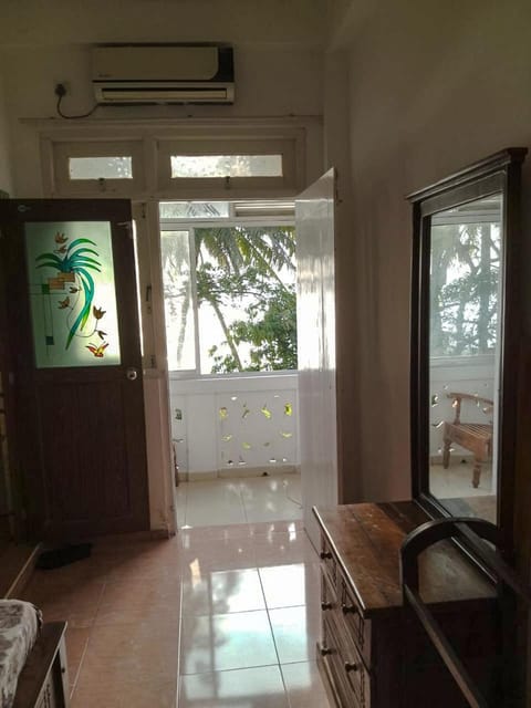 Lagoon Waves Bed and Breakfast in Negombo