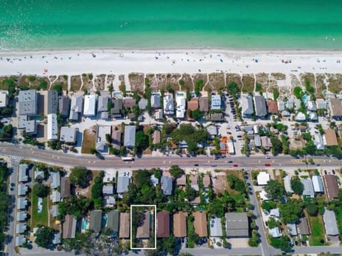 Starfish Beach Cottage House in Indian Rocks Beach