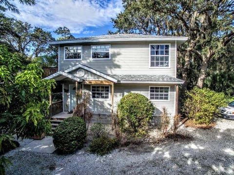 Crystal Beach Pool Home Maison in Palm Harbor