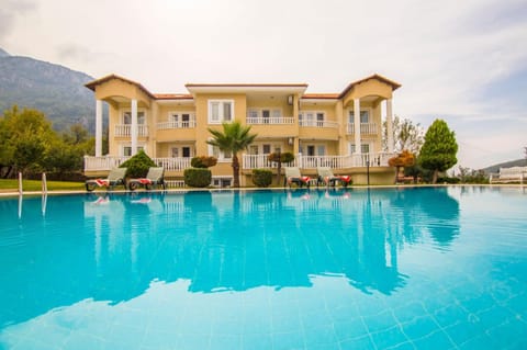 Property building, Pool view