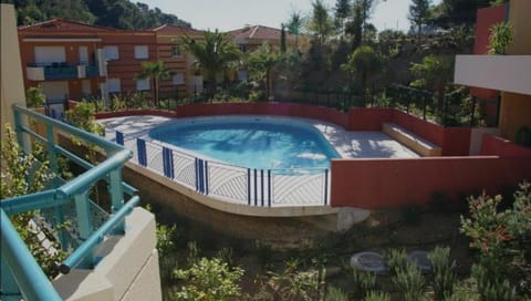 Escape Nature with swimming pool in Roquebrune Cap Martin Apartment in Roquebrune-Cap-Martin