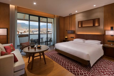 Jinmao Hotel Lijiang, the Unbound Collection by Hyatt Hotel in Sichuan