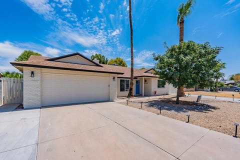 4-bedroom house in Gilbert - Remodeled Retreat Apartamento in Gilbert