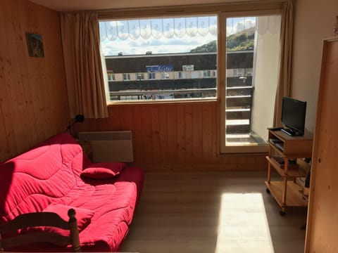 Studio 4 pers au pied des pistes avec WIFI - FR-1-814-37 Wohnung in Besse-et-Saint-Anastaise