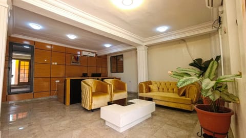 Noyle Place and Lounge Hotel in Lagos