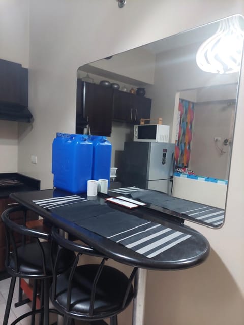 Simple & Comfortable room near venice mall Hotel in Makati