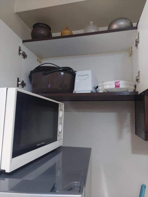 Simple & Comfortable room near venice mall Hotel in Makati