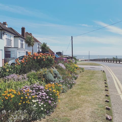 Neighbourhood, Natural landscape, Sea view