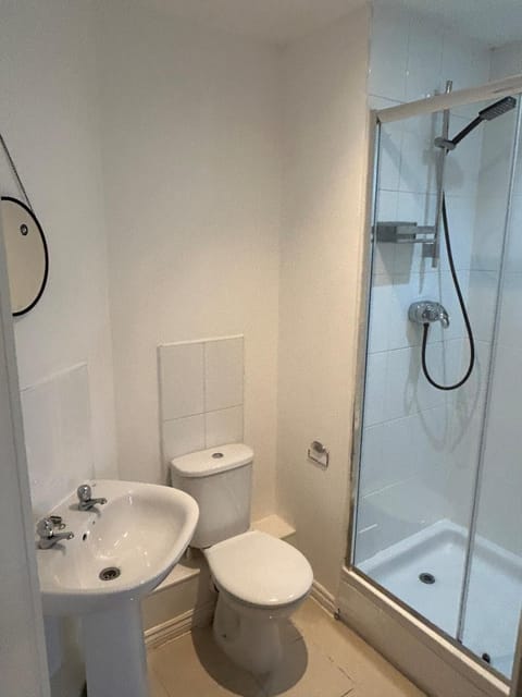 2 Bed 2 Bathroom Apartment central location Appartamento in Oldbury