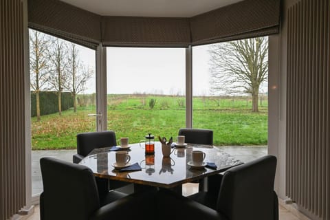 Dining area, Garden view