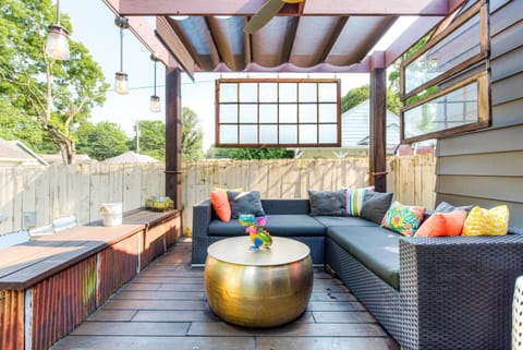 Patio, View (from property/room), Balcony/Terrace, Seating area