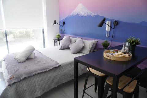 Bed, Natural landscape, Photo of the whole room, Dining area, Bedroom, Mountain view