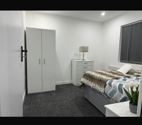 Luton Centrally Located Apartment v close London Luton Airport Apartment in Luton