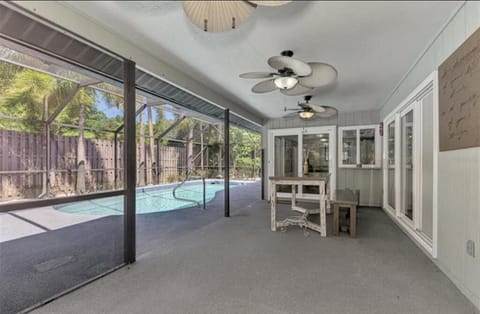 Patio, Dining area, Swimming pool